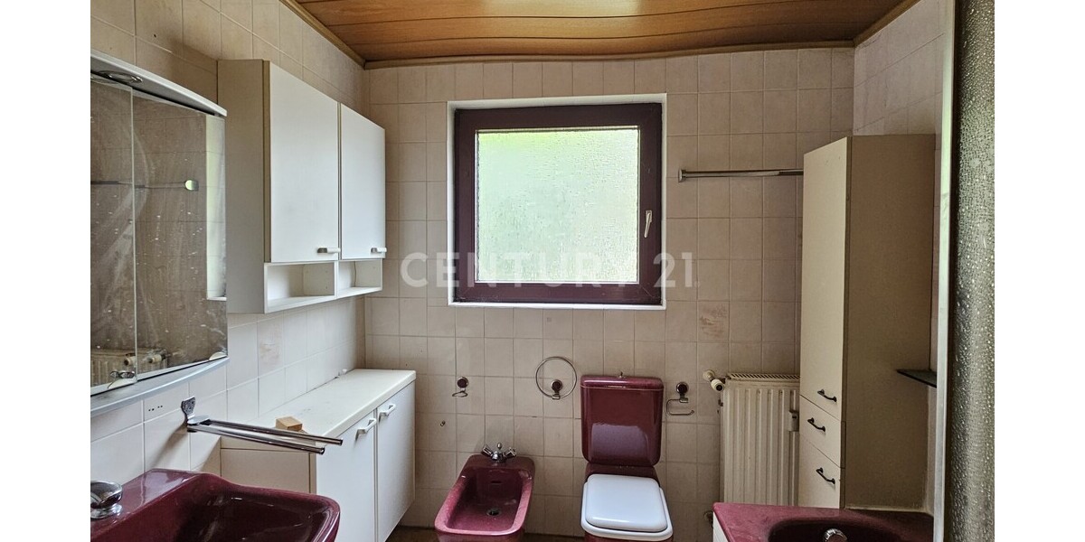 Erdgeschoss-rechs-Bad