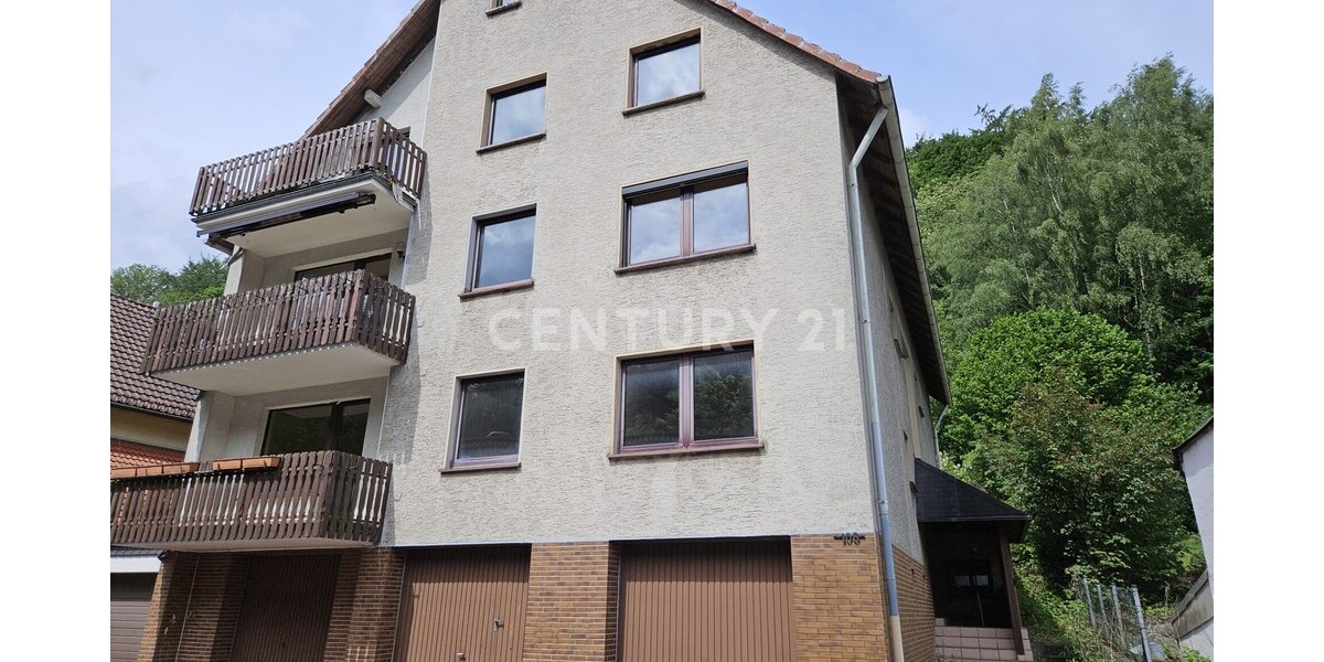 Attraktive Kapitalanlage mit Potenzial: Mehrfamilienhaus mit 6 Eigentumswohnungen & Garagen in Hemer - Mehrfamilienhaus, Wohnhaus Hemer | Angebot:27469088